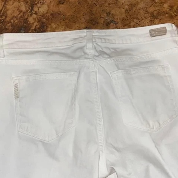 Anthropologie Paige Designer Optic White Denim Knee Shorts Bermudas Size 32 - Picture 6 of 7
